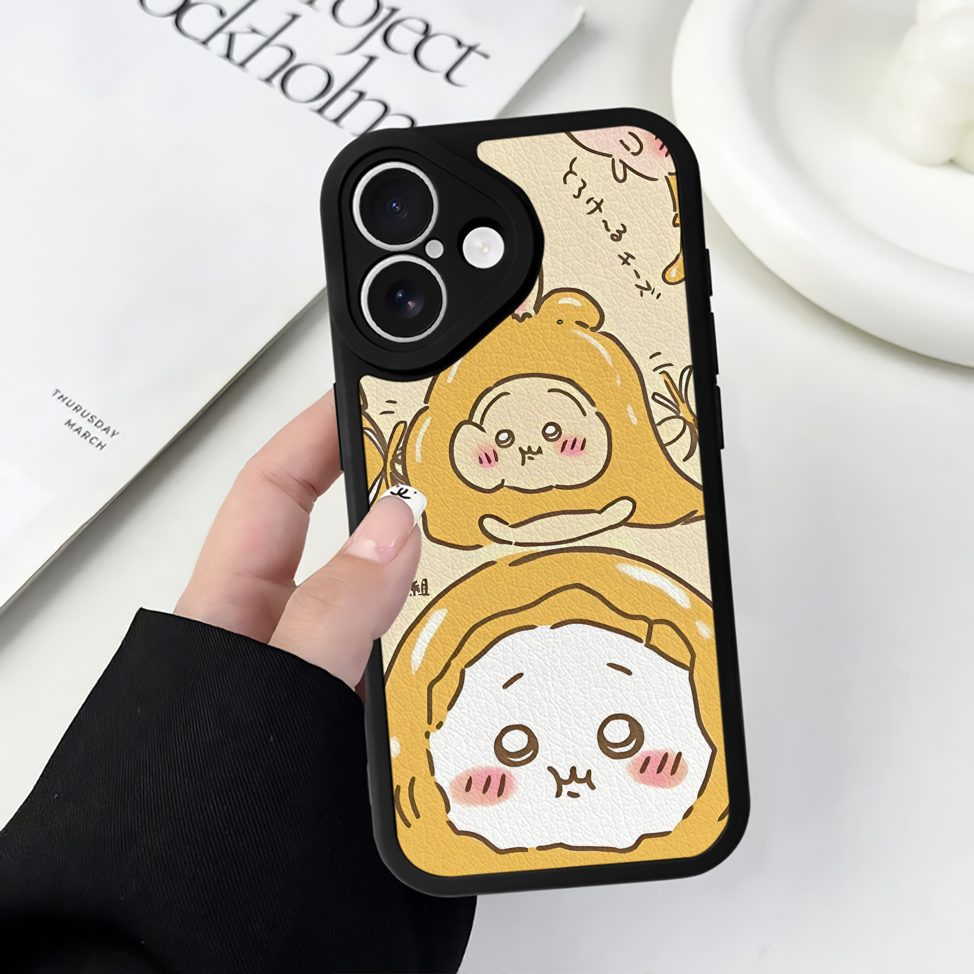 （画像用） ちいかわ Chii-kawa 【iPhone 16シリーズ対応】シリコンスマホケース（レザー調） 材質：シリコン